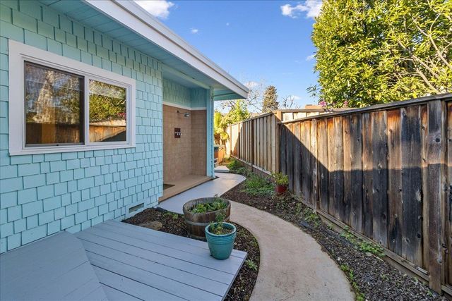 511 Cliff Drive, Aptos, CA 95003