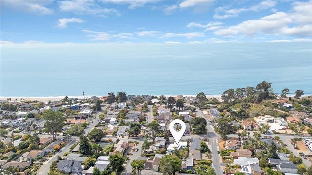 511 Cliff Drive, Aptos, CA 95003