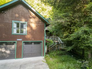 70 Stonegate Trail, Leicester, NC 28748