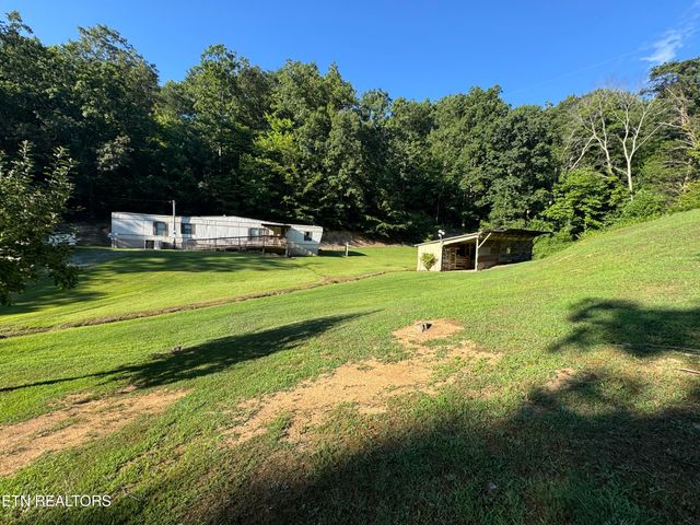 3434 Bridges Chapel Rd, Dandridge, TN 37725
