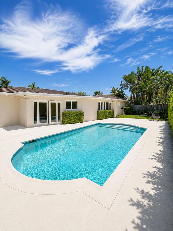 2910 NE 39TH Court, Lighthouse Point, FL 33064