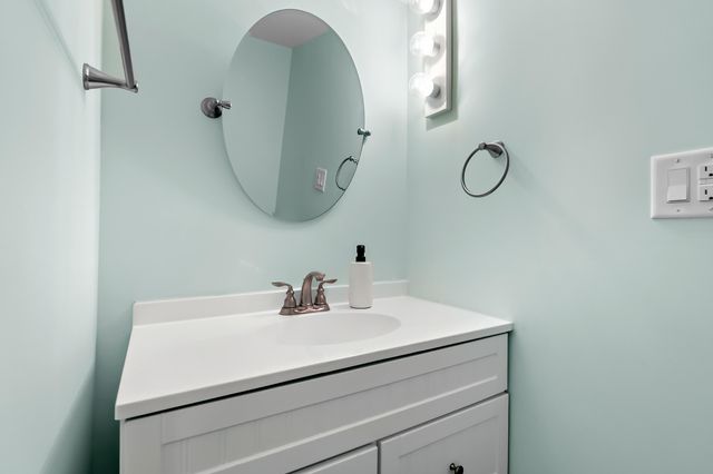 134 N Robin Avenue N, Battle Creek, MI 49037