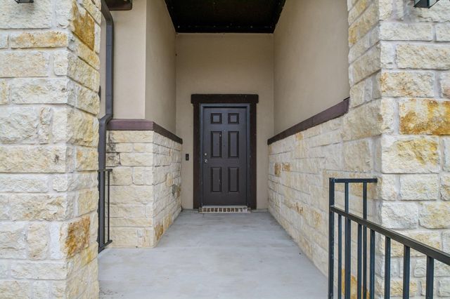 280 Rimrock CT, Bastrop, TX 78602