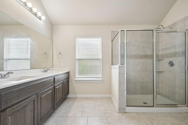 280 Rimrock CT, Bastrop, TX 78602