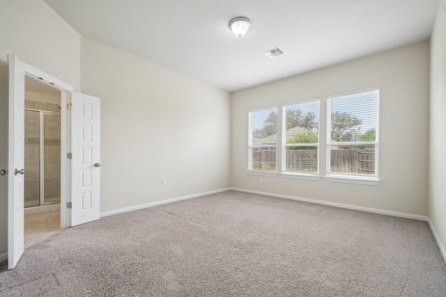 280 Rimrock CT, Bastrop, TX 78602