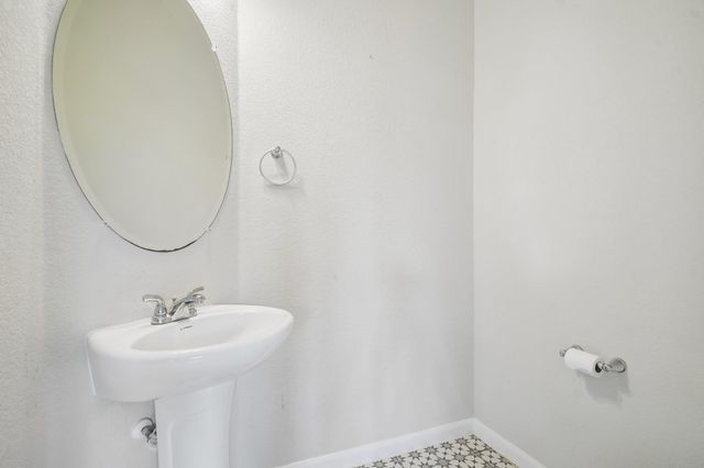 280 Rimrock CT, Bastrop, TX 78602