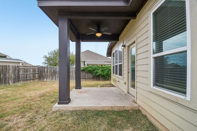 280 Rimrock CT, Bastrop, TX 78602