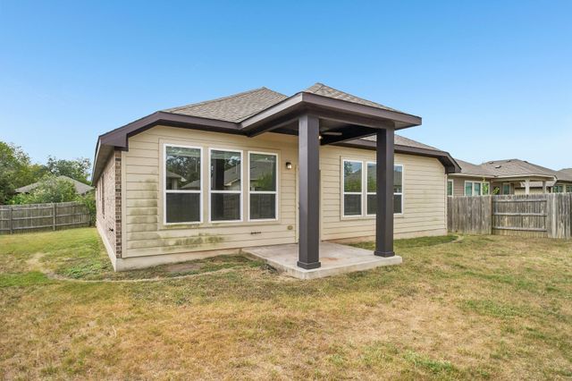 280 Rimrock CT, Bastrop, TX 78602
