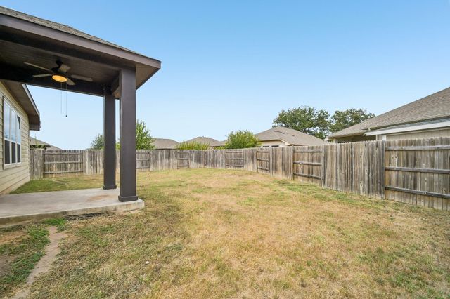 280 Rimrock CT, Bastrop, TX 78602