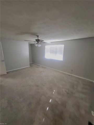 47 Lucinda CT, Hampton, VA 23666