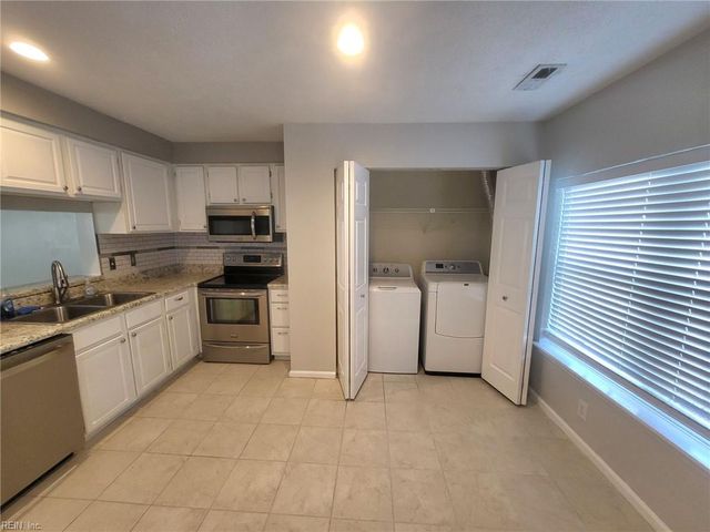 47 Lucinda CT, Hampton, VA 23666