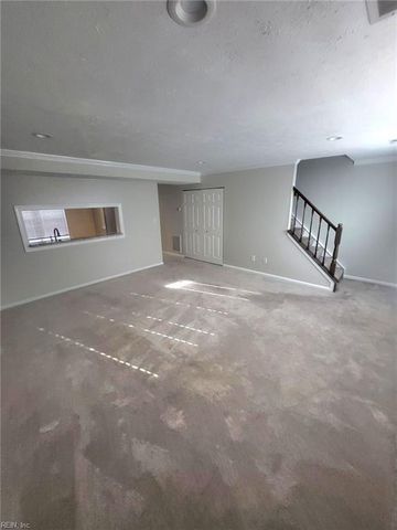 47 Lucinda CT, Hampton, VA 23666