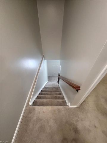 47 Lucinda CT, Hampton, VA 23666