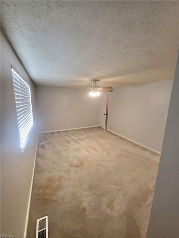 47 Lucinda CT, Hampton, VA 23666