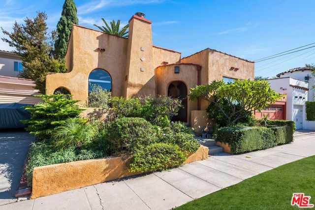 7321 Oakwood Avenue, Los Angeles, CA 90036