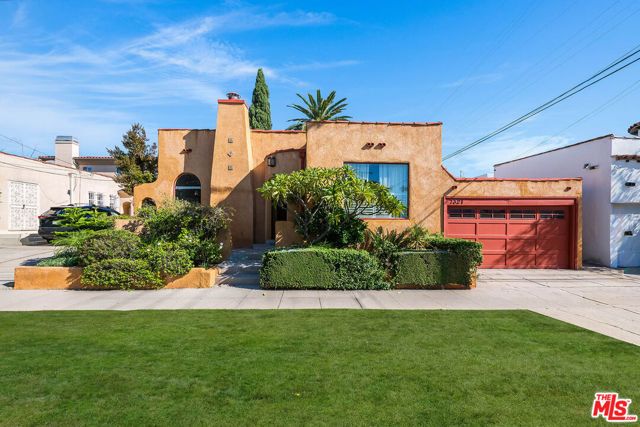 7321 Oakwood Avenue, Los Angeles, CA 90036