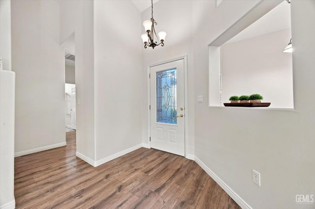 10006 Allspice Rose Court, Bakersfield, CA 93311