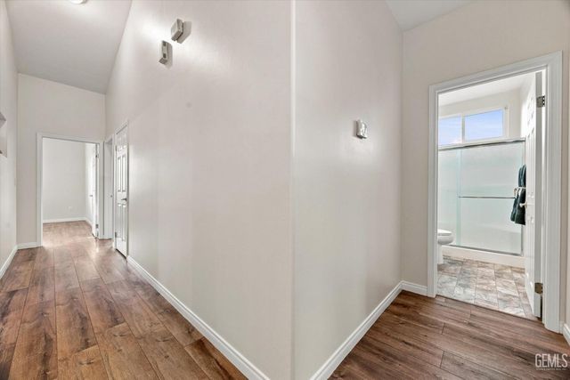 10006 Allspice Rose Court, Bakersfield, CA 93311