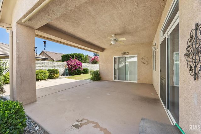 10006 Allspice Rose Court, Bakersfield, CA 93311