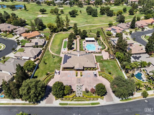 10006 Allspice Rose Court, Bakersfield, CA 93311