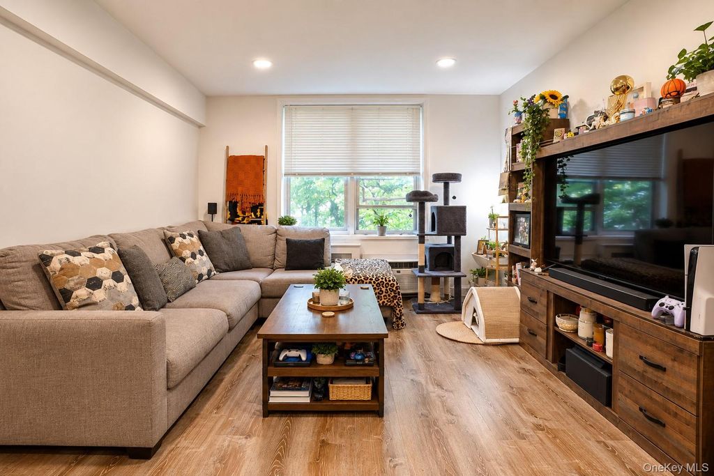 16 Main Street 1Q, East Rockaway, NY 11518 — photo 3