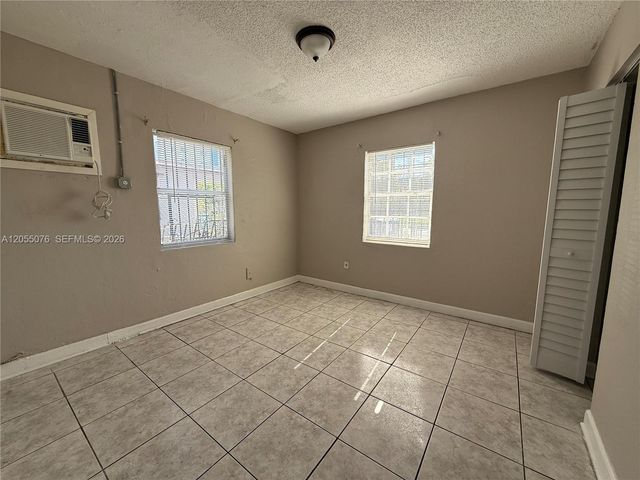 6901 NW 8th Ave, Miami, FL 33150