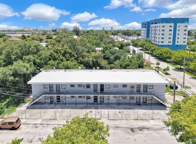 6901 NW 8th Ave, Miami, FL 33150