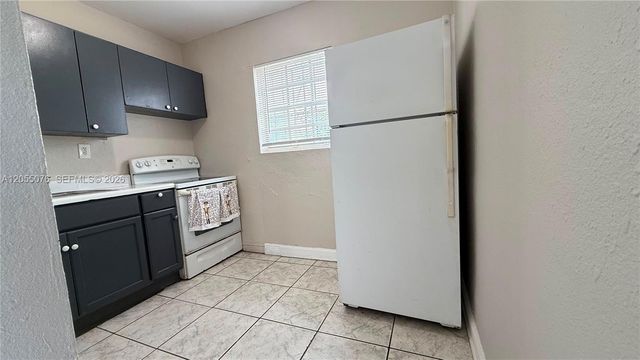 6901 NW 8th Ave, Miami, FL 33150