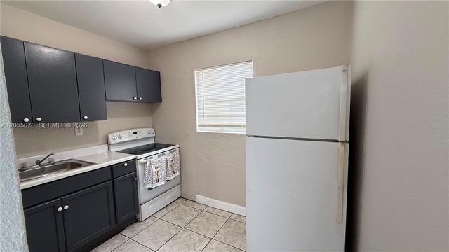 6901 NW 8th Ave, Miami, FL 33150