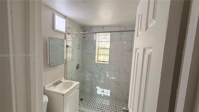6901 NW 8th Ave, Miami, FL 33150