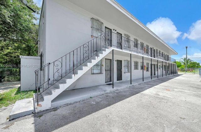 6901 NW 8th Ave, Miami, FL 33150
