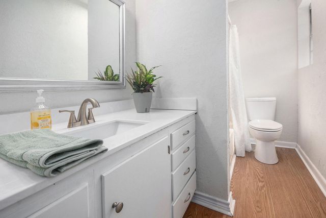 1507 Donovan, Baytown, TX 77520