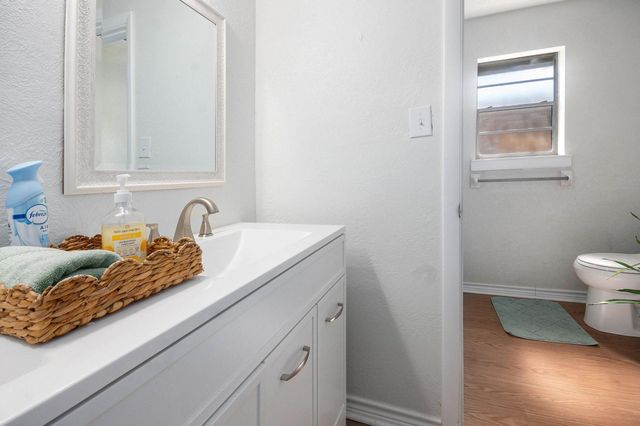 1507 Donovan, Baytown, TX 77520