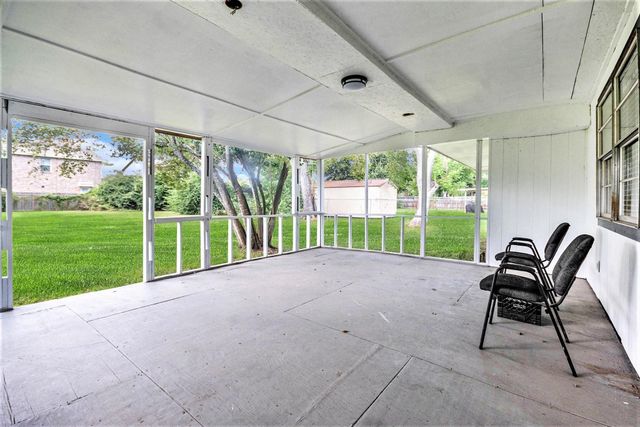 1507 Donovan, Baytown, TX 77520