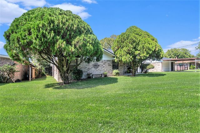 1507 Donovan, Baytown, TX 77520