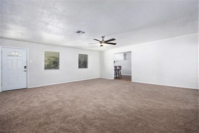 1507 Donovan, Baytown, TX 77520