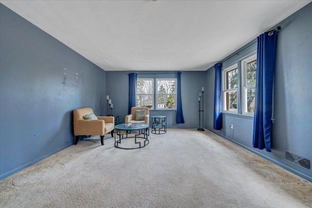 6847 Crowell Gap RD, Roanoke, VA 24014