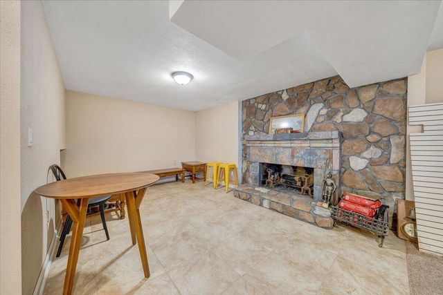 6847 Crowell Gap RD, Roanoke, VA 24014