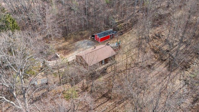 6847 Crowell Gap RD, Roanoke, VA 24014