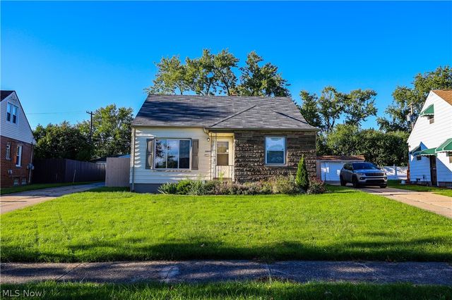 20657 Bowling Green Road, Maple Heights, OH 44137