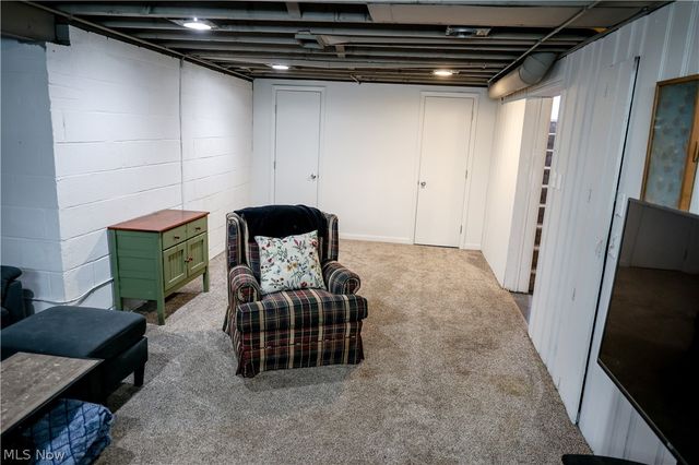 20657 Bowling Green Road, Maple Heights, OH 44137