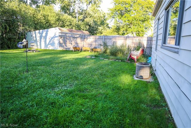 20657 Bowling Green Road, Maple Heights, OH 44137