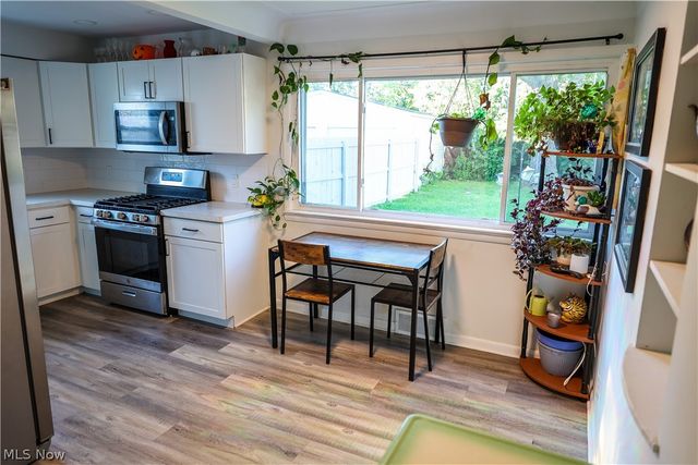 20657 Bowling Green Road, Maple Heights, OH 44137