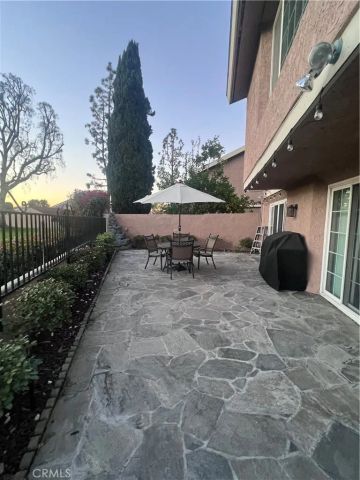 1981 W Bayshore, Anaheim, CA 92801