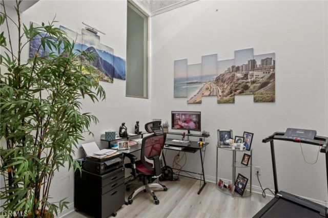 1981 W Bayshore, Anaheim, CA 92801