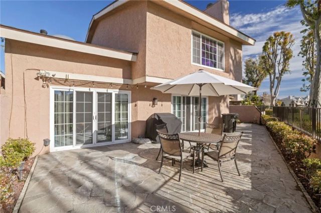 1981 W Bayshore, Anaheim, CA 92801