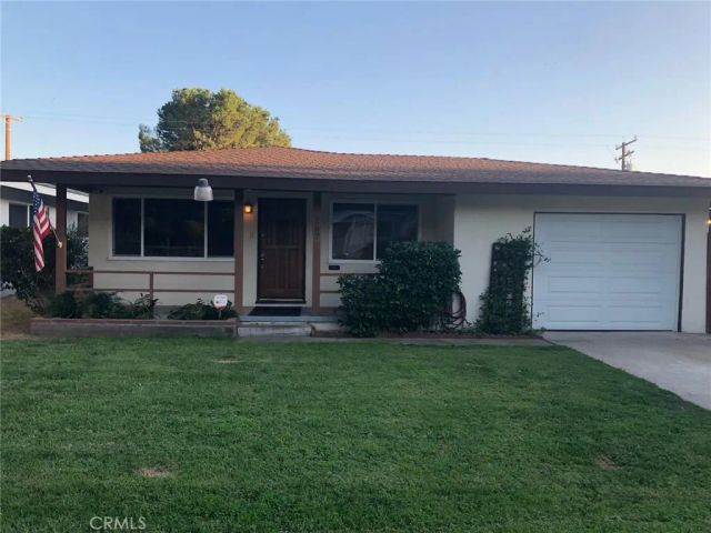 1981 W Bayshore, Anaheim, CA 92801