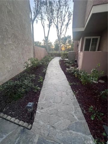 1981 W Bayshore, Anaheim, CA 92801