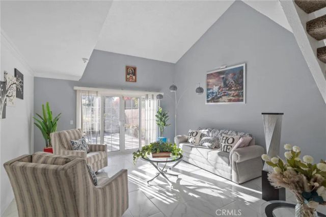 1981 W Bayshore, Anaheim, CA 92801