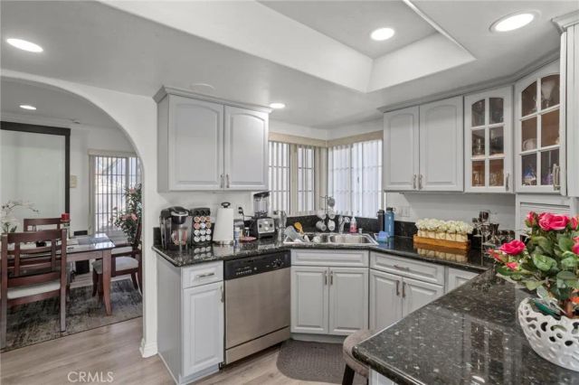 1981 W Bayshore, Anaheim, CA 92801